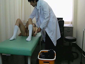 小児科医による卑猥行為の流出映像4時間2　12人　サンプル画像03